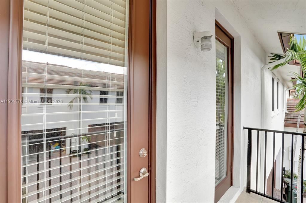 Active With Contract: $3,275 (3 beds, 2 baths, 1768 Square Feet)