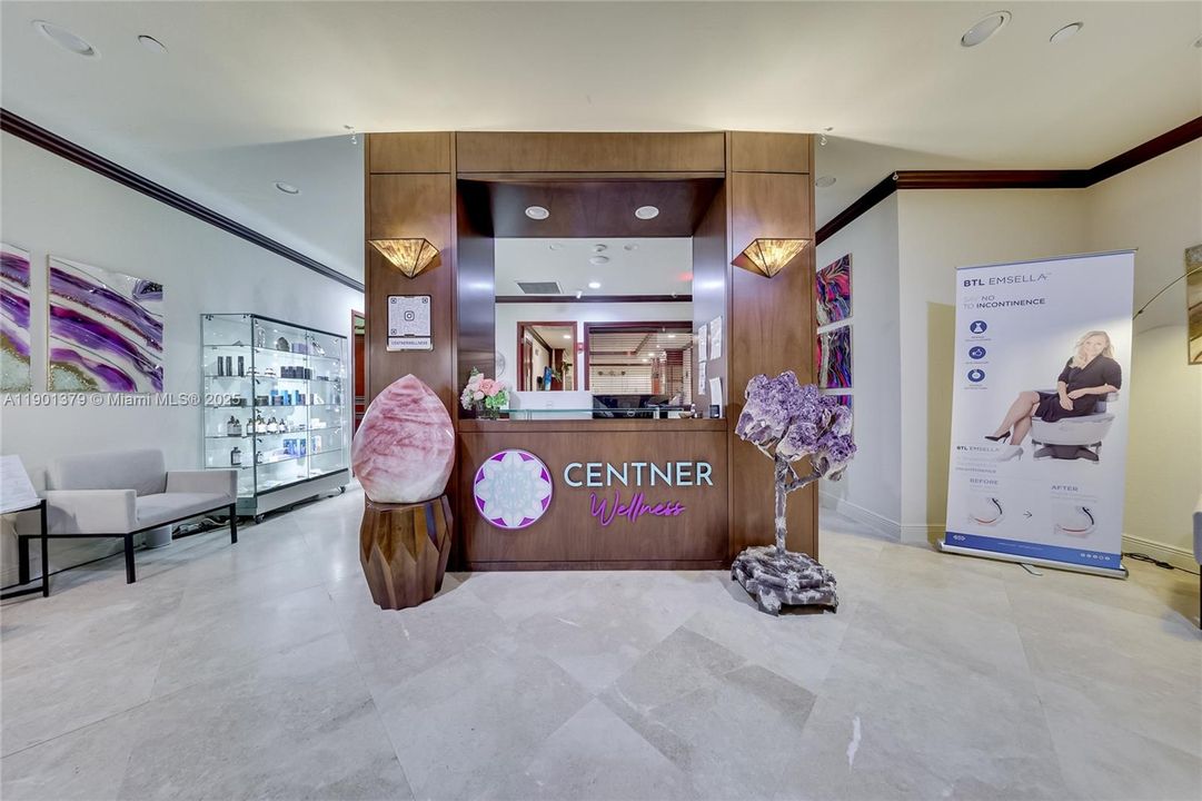 For Rent: $6,000 (2 beds, 2 baths, 1460 Square Feet)