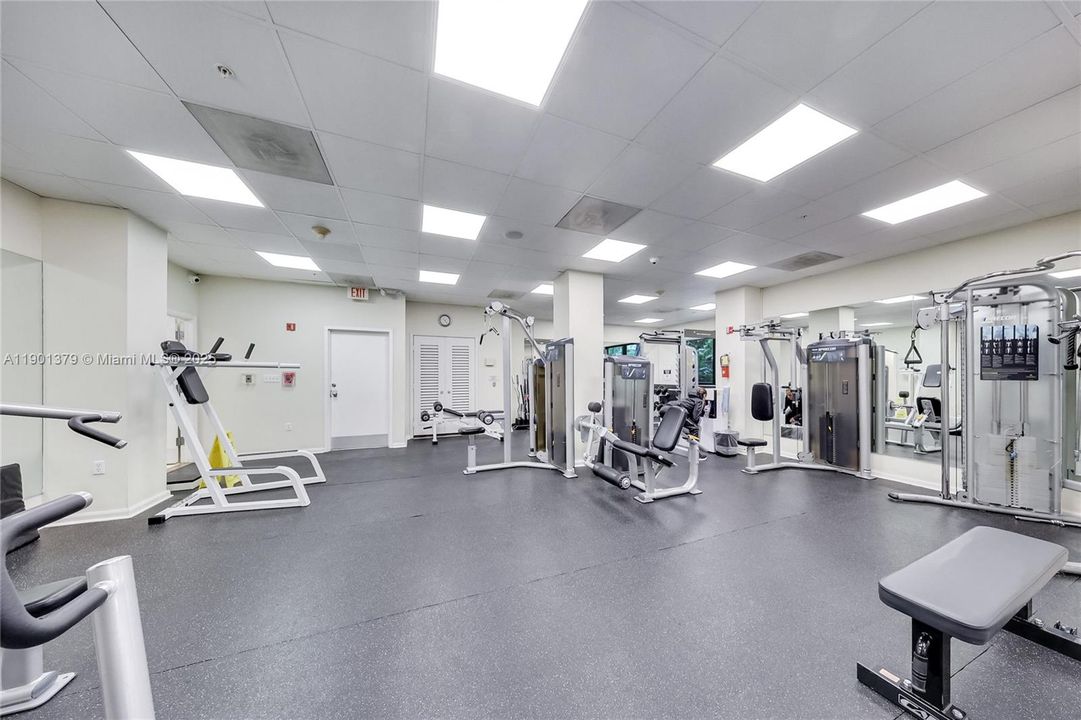 For Rent: $6,000 (2 beds, 2 baths, 1460 Square Feet)