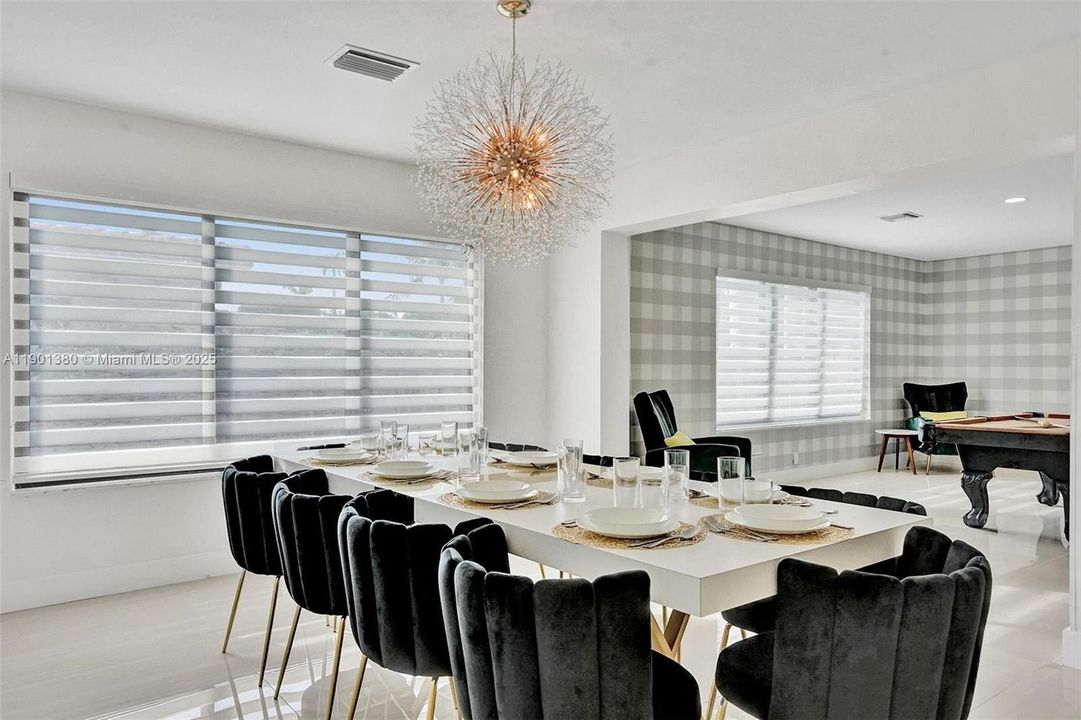 For Sale: $1,995,000 (7 beds, 4 baths, 3825 Square Feet)