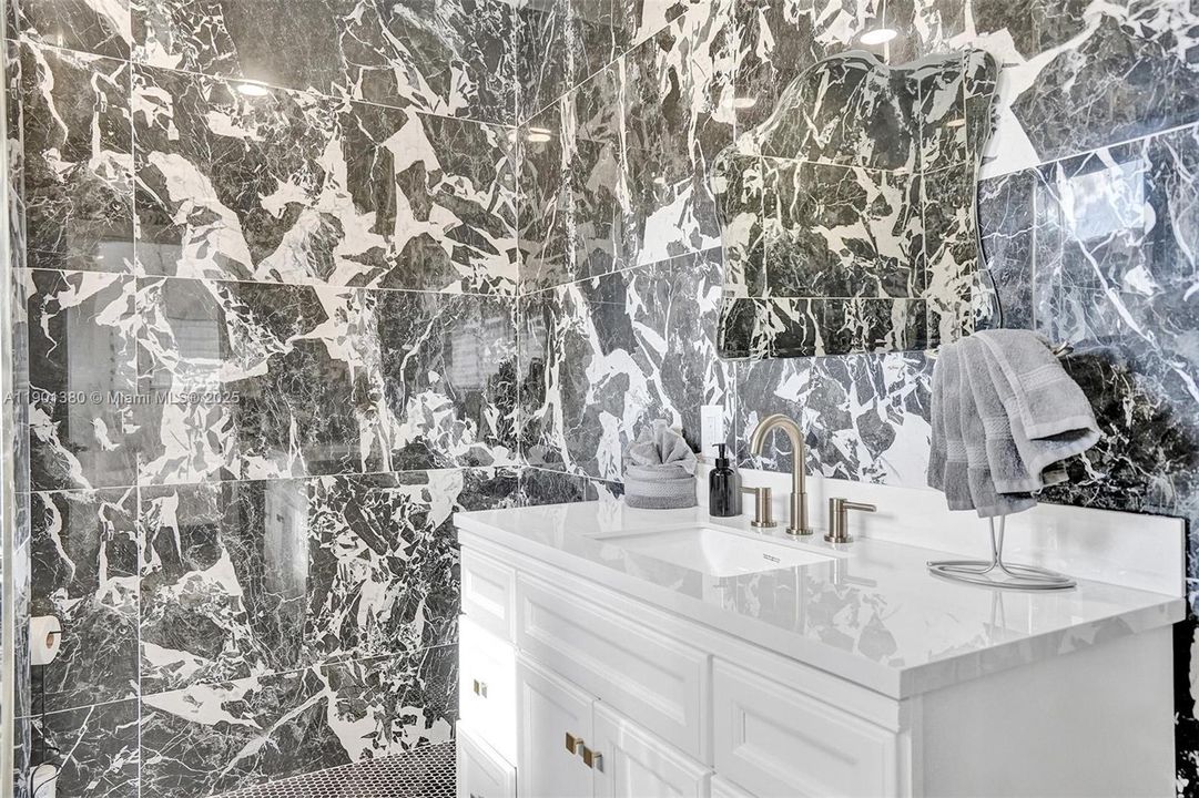 For Sale: $1,995,000 (7 beds, 4 baths, 3825 Square Feet)