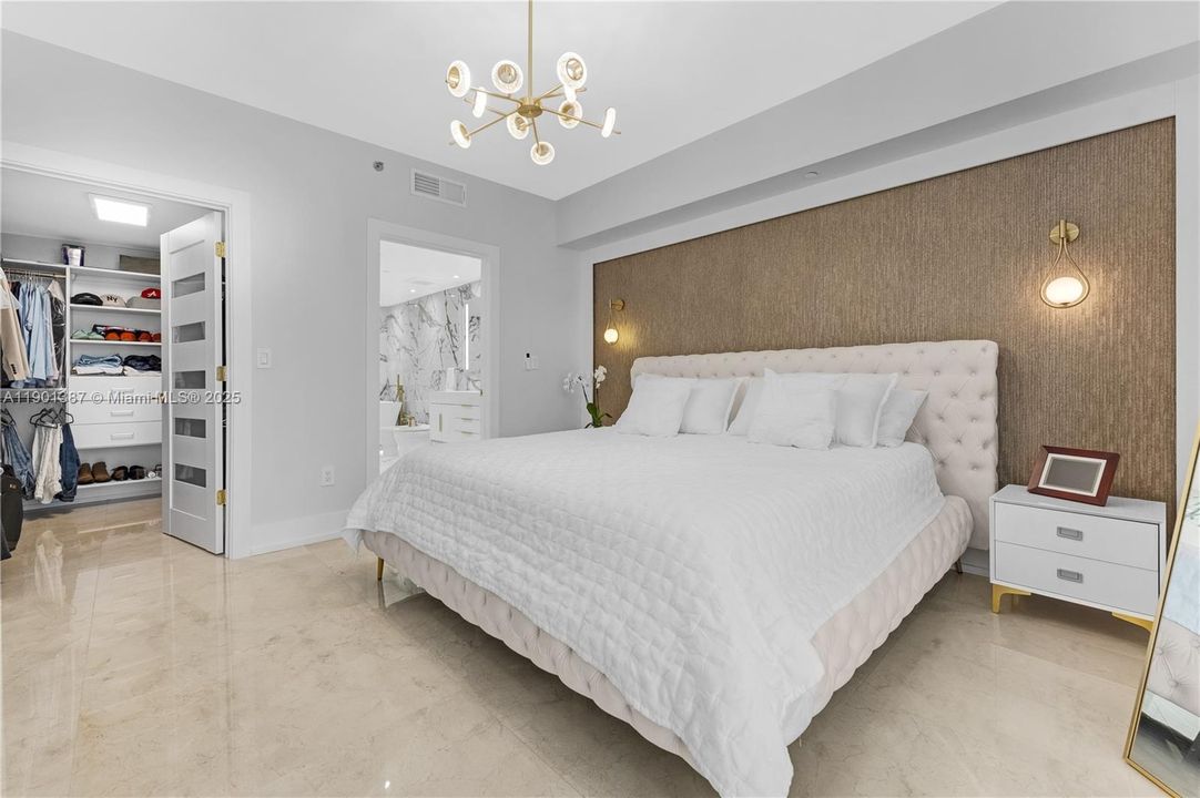 For Sale: $1,590,000 (2 beds, 2 baths, 1654 Square Feet)