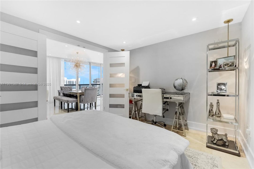 For Sale: $1,590,000 (2 beds, 2 baths, 1654 Square Feet)