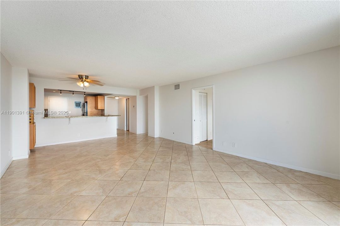 Recently Sold: $249,000 (2 beds, 2 baths, 1150 Square Feet)