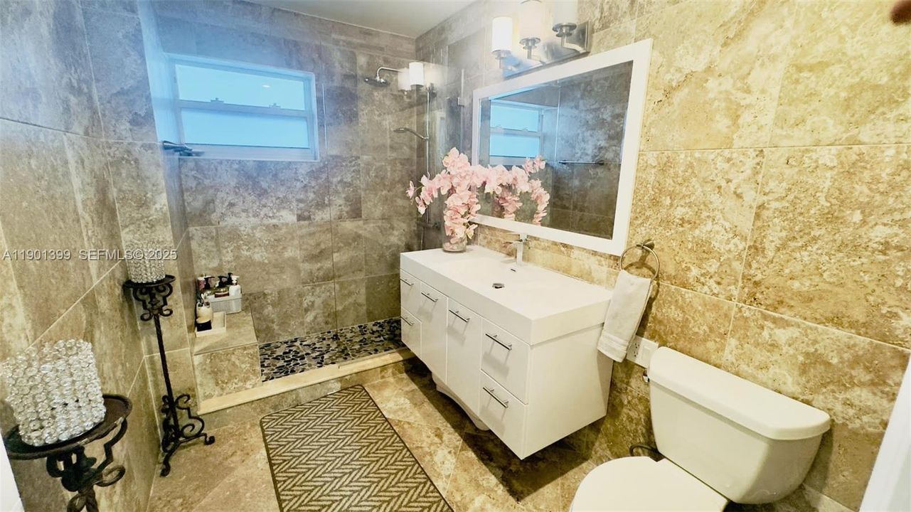 For Rent: $3,725 (3 beds, 2 baths, 1700 Square Feet)