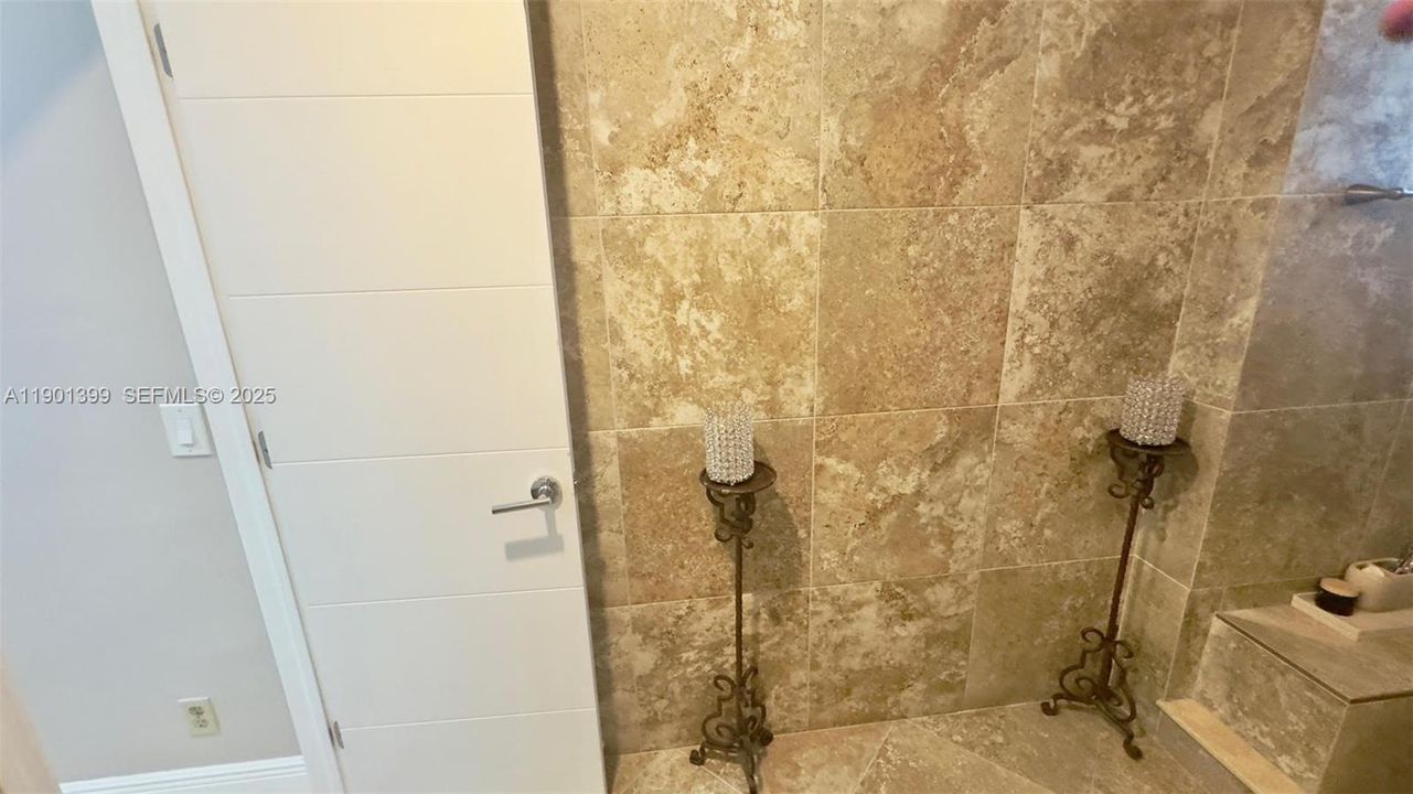 For Rent: $3,725 (3 beds, 2 baths, 1700 Square Feet)