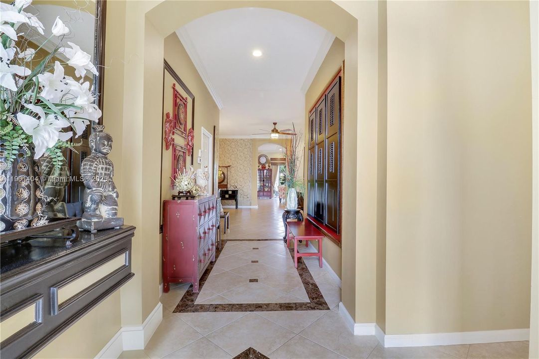 Beautifully detailed entry area to home