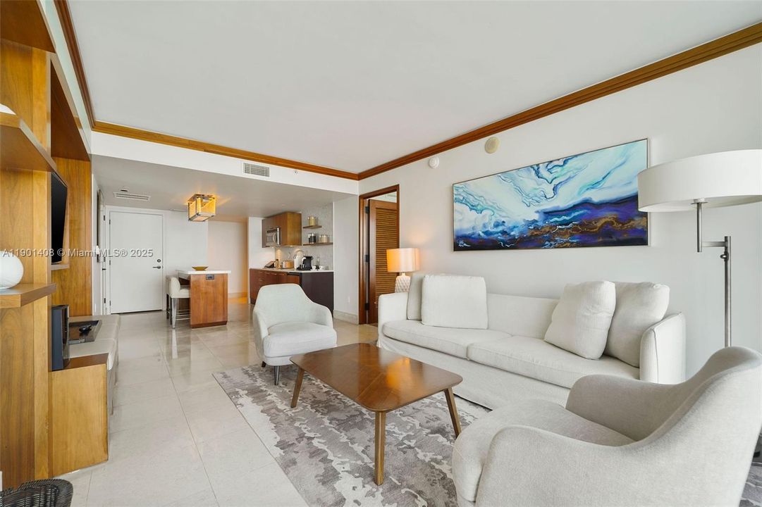 出租: $12,000 (2 贝兹, 2 浴室, 1285 平方英尺)