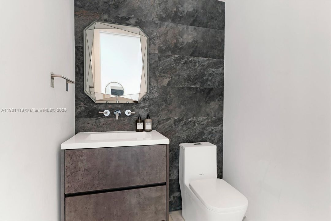 For Sale: $5,900,000 (4 beds, 4 baths, 4237 Square Feet)