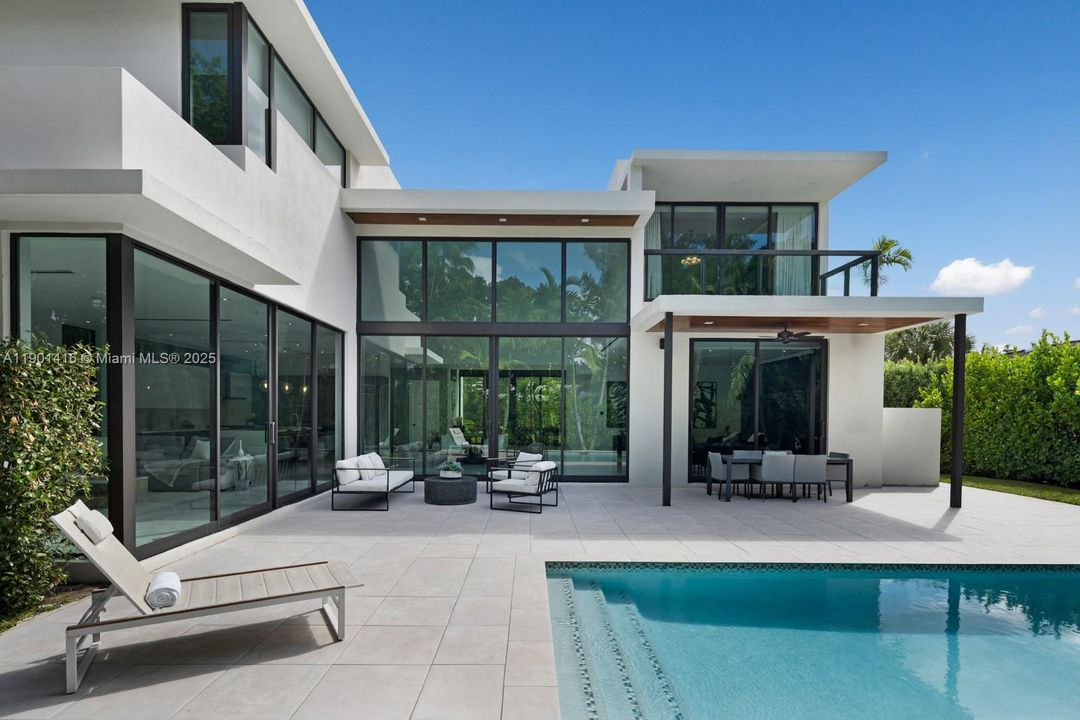 For Sale: $5,900,000 (4 beds, 4 baths, 4237 Square Feet)