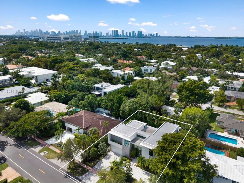 For Sale: $5,900,000 (4 beds, 4 baths, 4237 Square Feet)