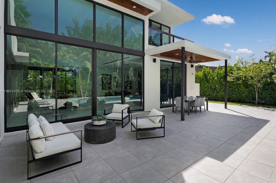 For Sale: $5,900,000 (4 beds, 4 baths, 4237 Square Feet)