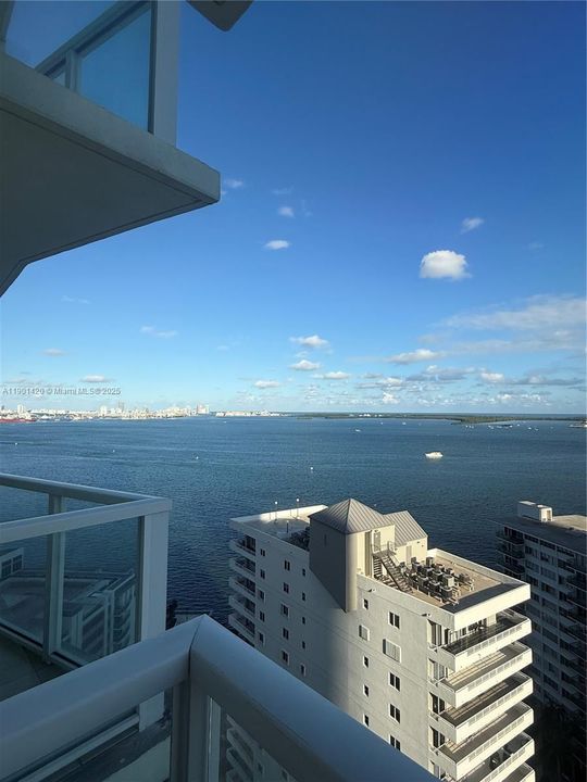 Recently Rented: $4,200 (2 beds, 2 baths, 1298 Square Feet)