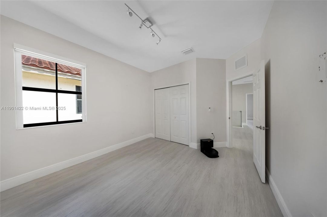 2nd bedroom upstairs