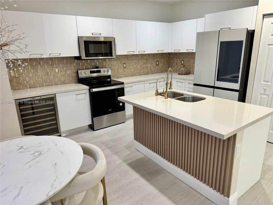 待售: $1,250,000 (4 贝兹, 4 浴室, 2878 平方英尺)