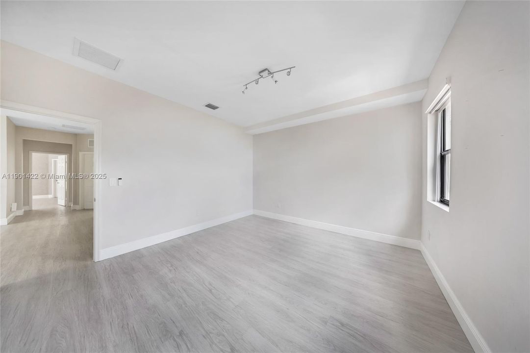 3rd bedroom upstairs