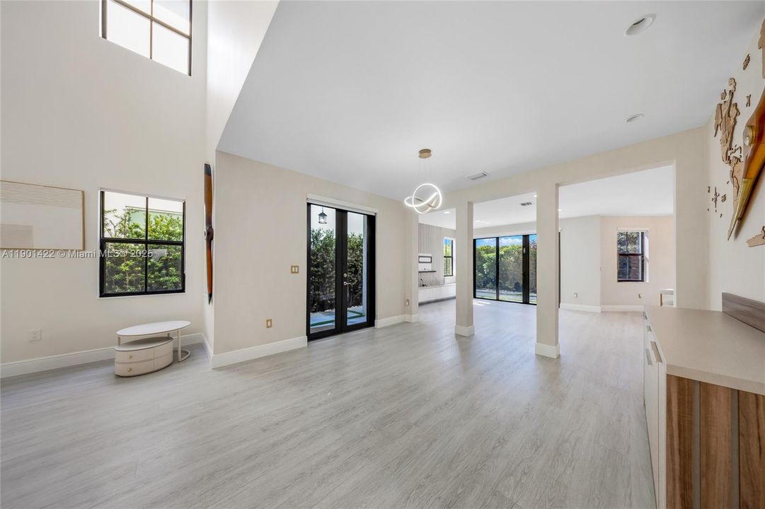 待售: $1,250,000 (4 贝兹, 4 浴室, 2878 平方英尺)