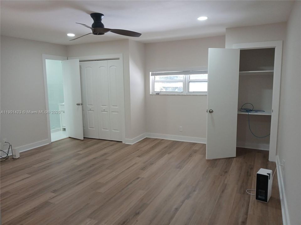 For Rent: $3,200 (3 beds, 3 baths, 1428 Square Feet)
