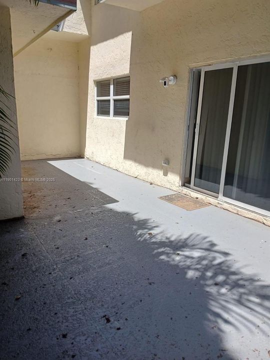 For Rent: $3,200 (3 beds, 3 baths, 1428 Square Feet)