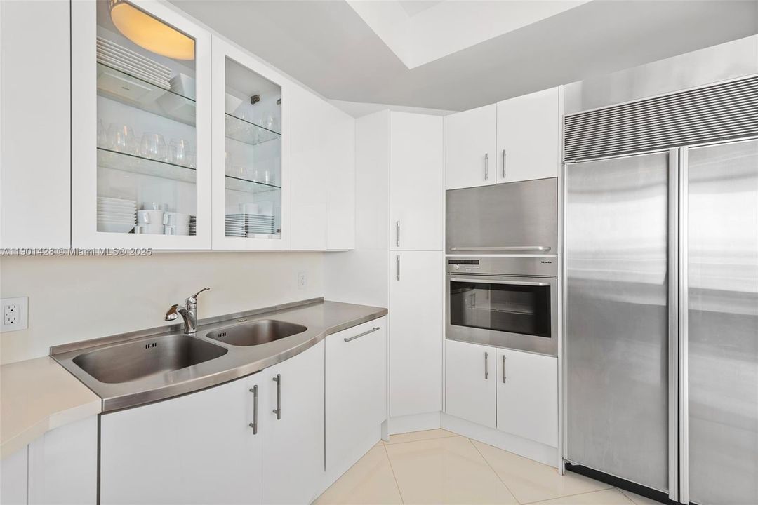 Recently Rented: $26,000 (2 beds, 2 baths, 1591 Square Feet)