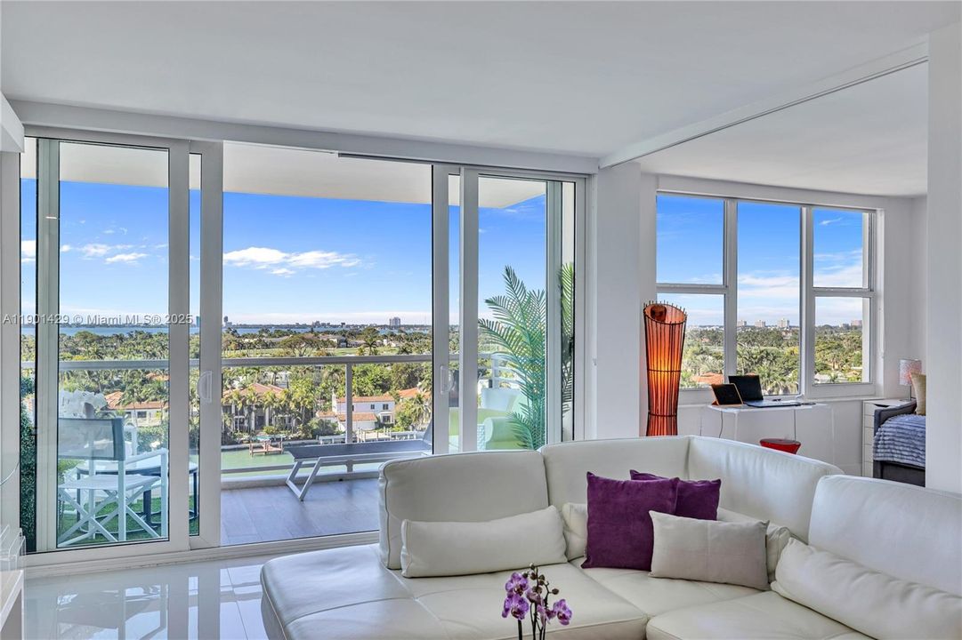 Recently Rented: $5,500 (2 beds, 2 baths, 1190 Square Feet)