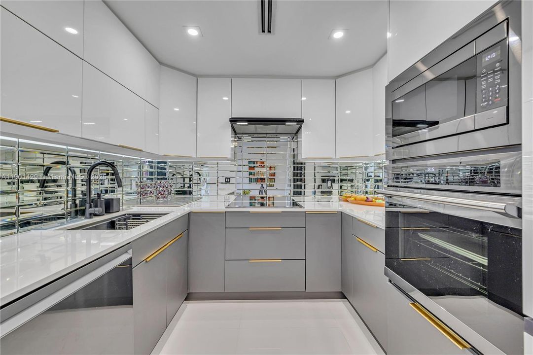 Recently Rented: $5,500 (2 beds, 2 baths, 1190 Square Feet)