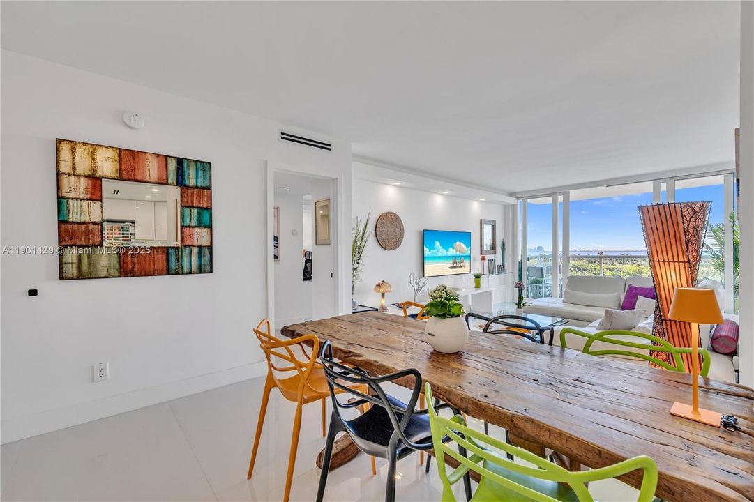 Recently Rented: $5,500 (2 beds, 2 baths, 1190 Square Feet)