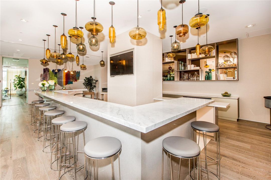 最近租的: $5,900 (2 贝兹, 3 浴室, 1151 平方英尺)