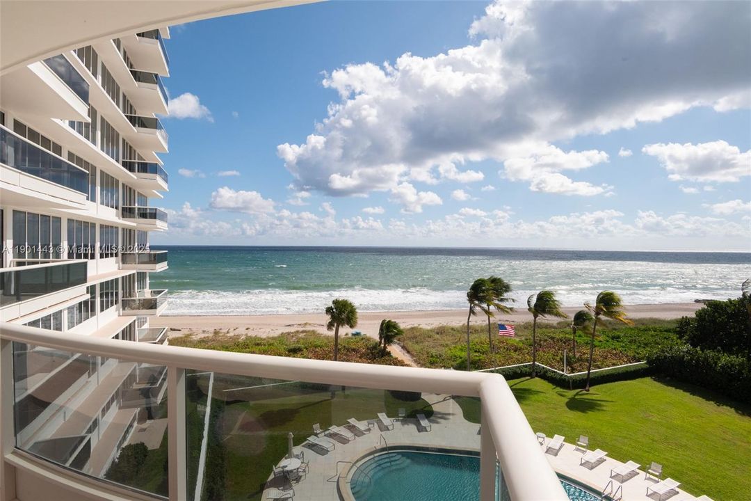 For Sale: $2,890,000 (2 beds, 2 baths, 1904 Square Feet)