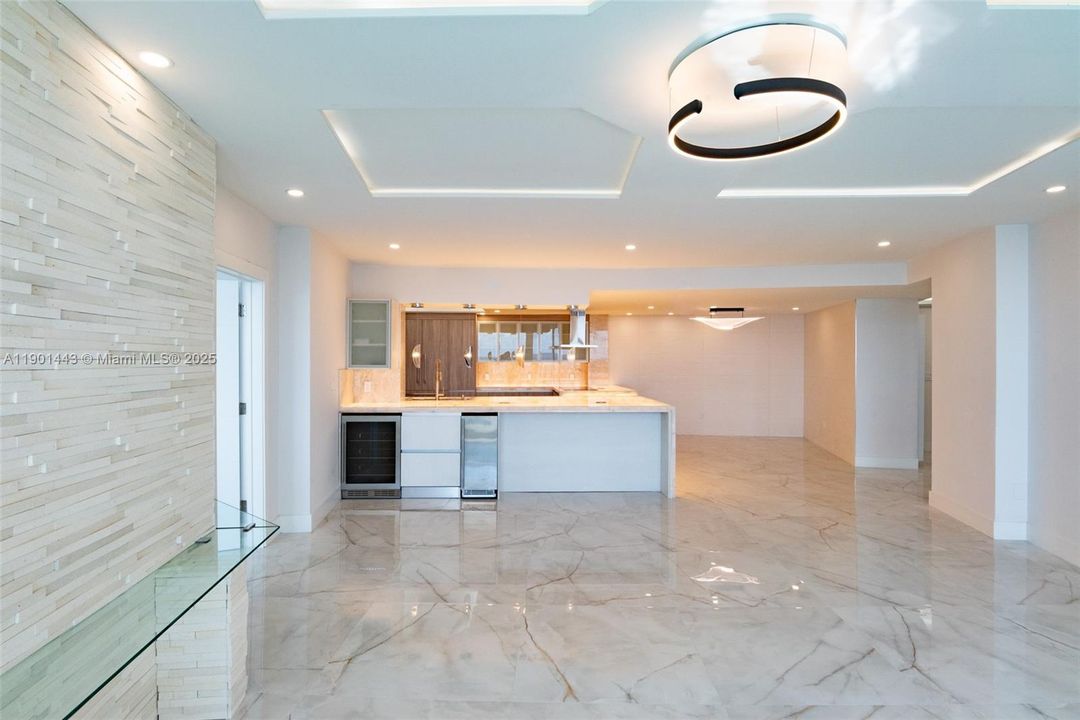 For Sale: $2,890,000 (2 beds, 2 baths, 1904 Square Feet)