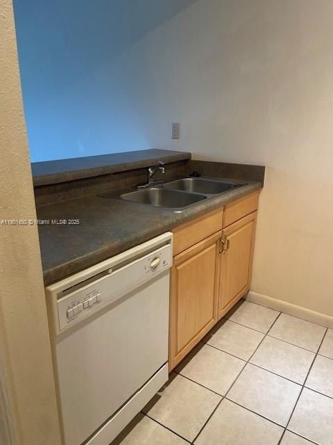 Active With Contract: $1,650 (2 beds, 2 baths, 0 Square Feet)