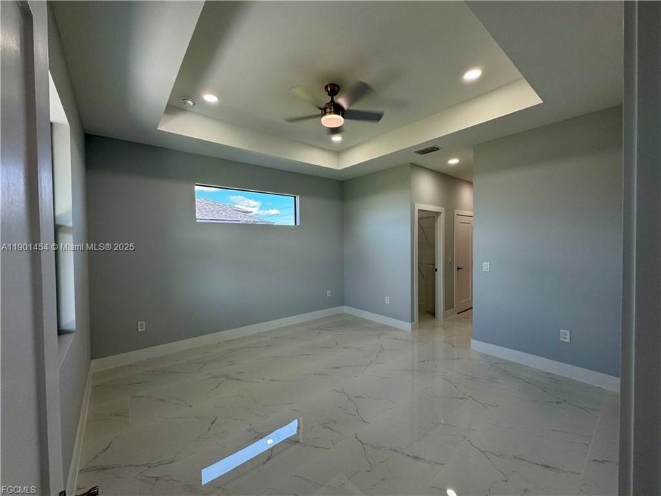 На продажу: $384,900 (3 спален, 2 ванн, 0 Квадратных фут)