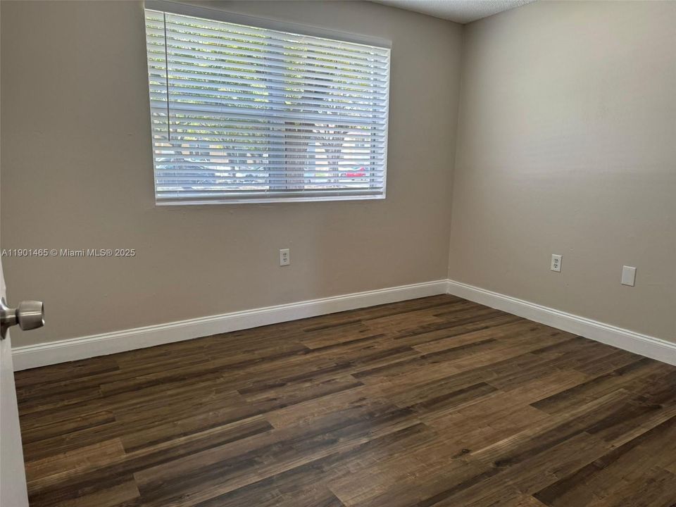 For Rent: $2,000 (2 beds, 2 baths, 1000 Square Feet)