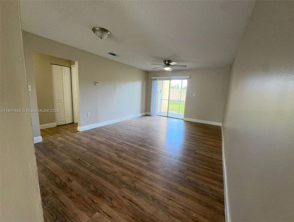 For Rent: $2,000 (2 beds, 2 baths, 1000 Square Feet)