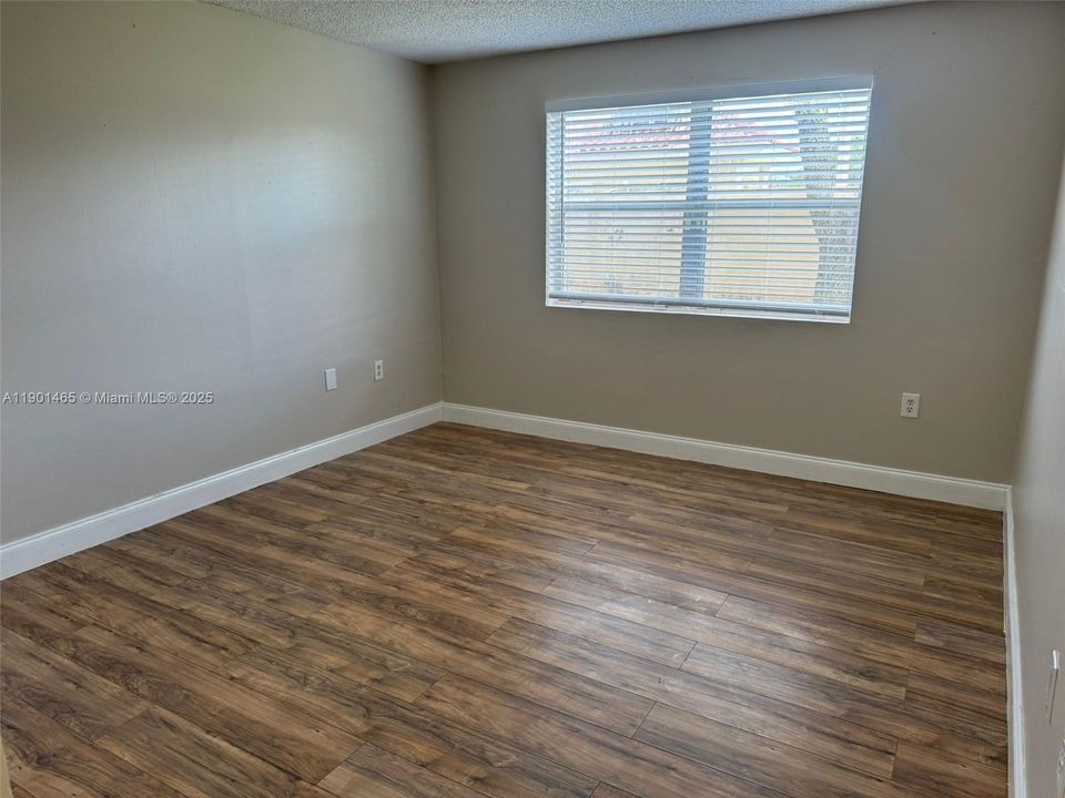For Rent: $2,000 (2 beds, 2 baths, 1000 Square Feet)