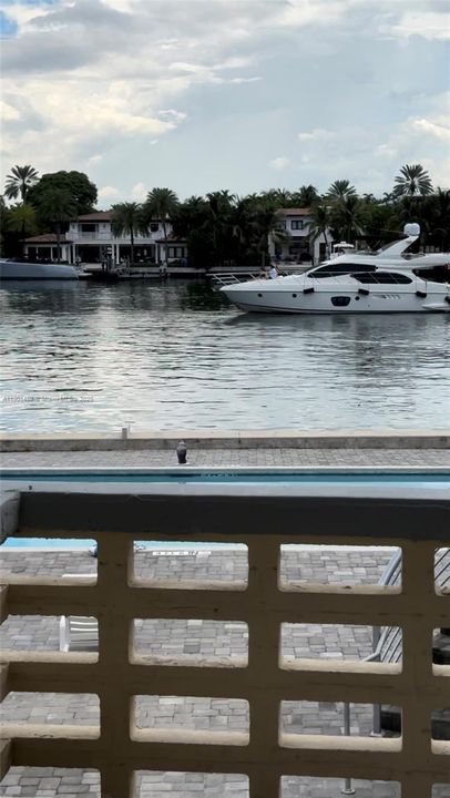 最近售出: $115,000 (0 贝兹, 1 浴室, 0 平方英尺)