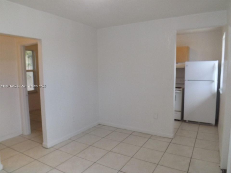For Rent: $1,350 (1 beds, 1 baths, 0 Square Feet)