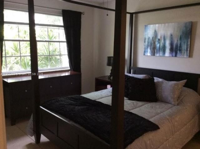 For Rent: $1,975 (2 beds, 2 baths, 1045 Square Feet)