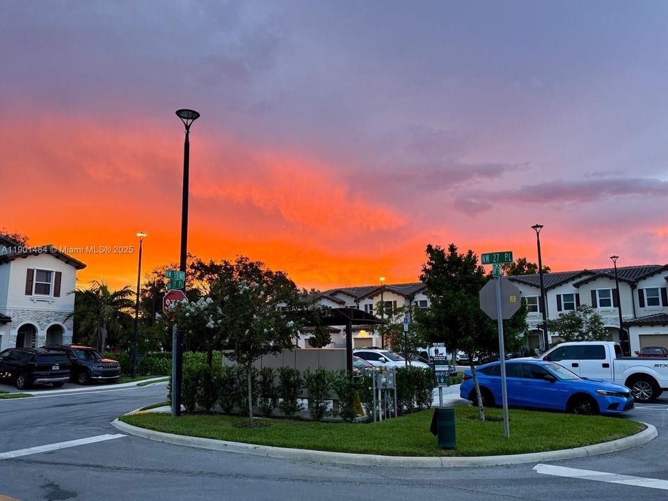 待售: $497,000 (3 贝兹, 2 浴室, 1636 平方英尺)