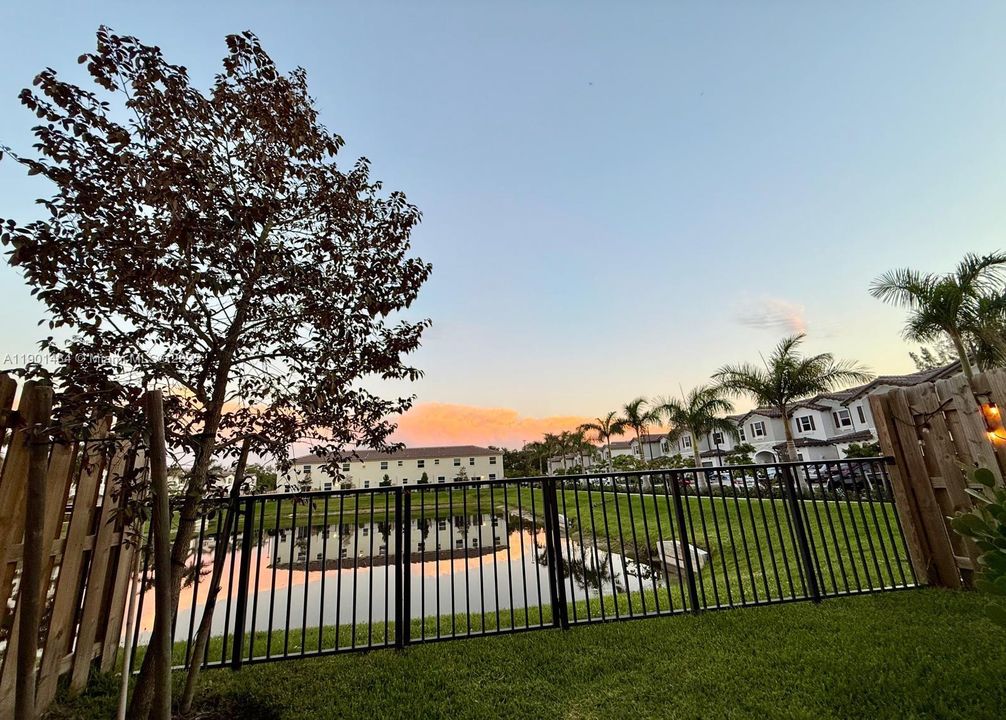 待售: $497,000 (3 贝兹, 2 浴室, 1636 平方英尺)