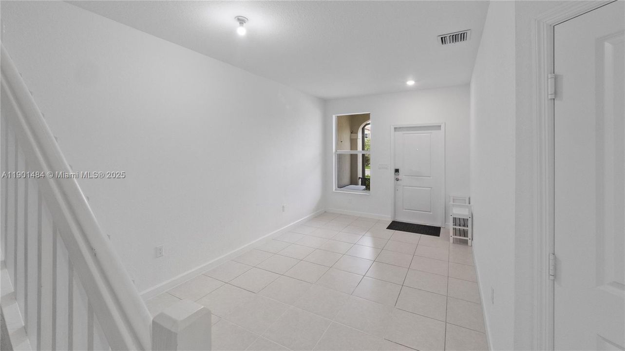 待售: $497,000 (3 贝兹, 2 浴室, 1636 平方英尺)