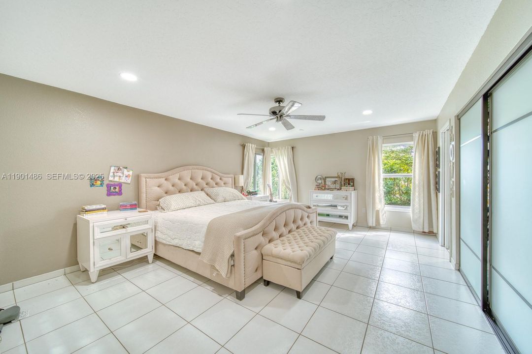 For Sale: $1,000,000 (4 beds, 2 baths, 2066 Square Feet)