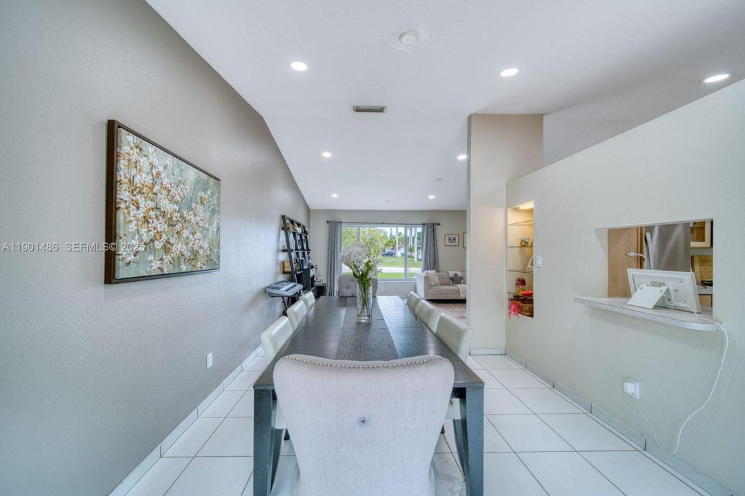 For Sale: $1,000,000 (4 beds, 2 baths, 2066 Square Feet)