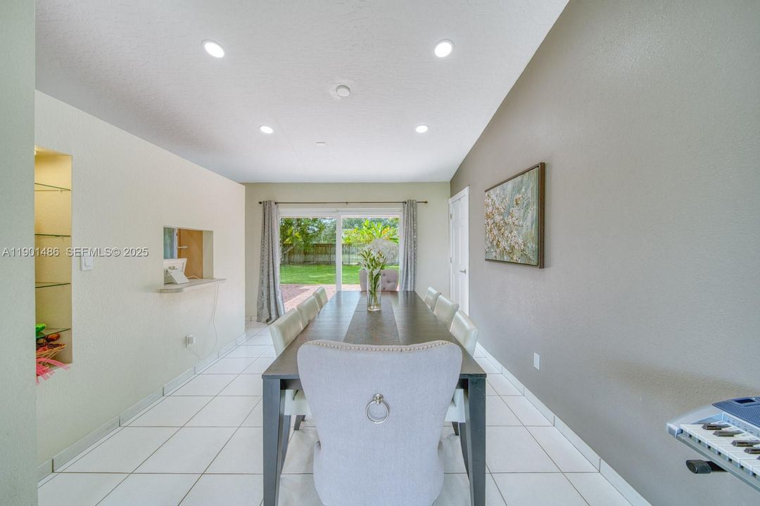 For Sale: $1,000,000 (4 beds, 2 baths, 2066 Square Feet)