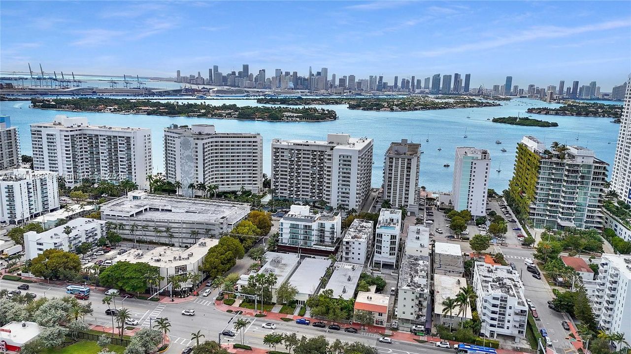 For Sale: $348,000 (1 beds, 1 baths, 504 Square Feet)