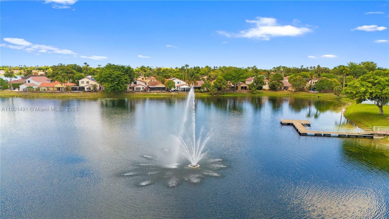 En Venta: $520,000 (3 camas, 2 baños, 1612 Pies cuadrados)