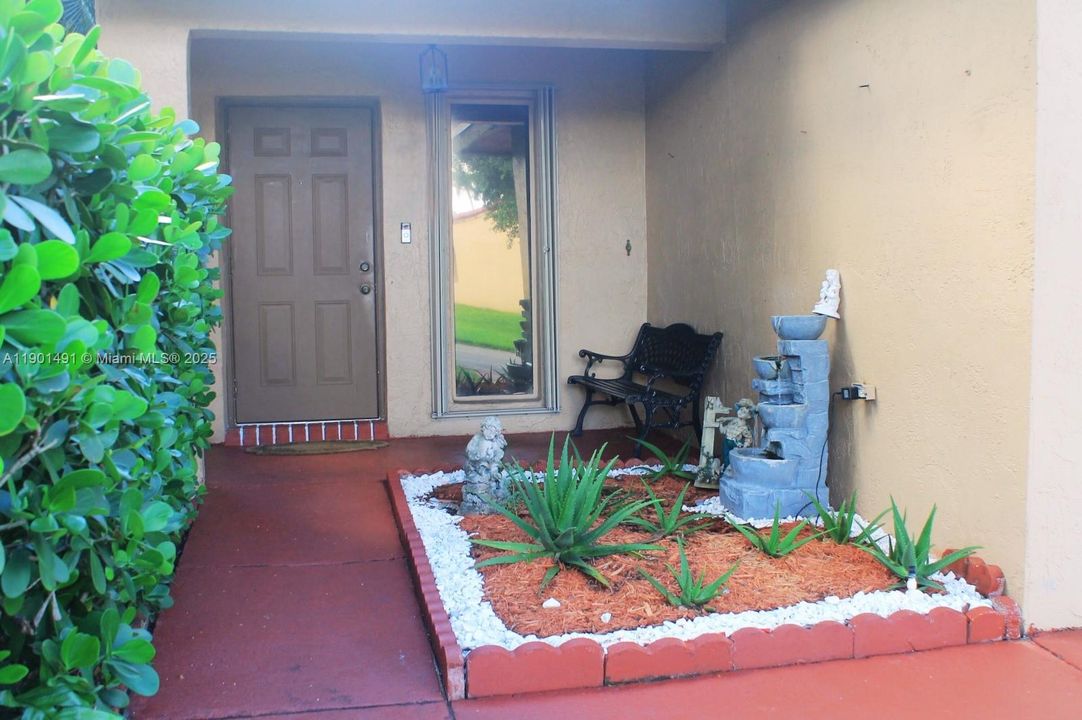 En Venta: $520,000 (3 camas, 2 baños, 1612 Pies cuadrados)