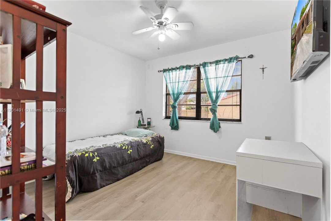 En Venta: $520,000 (3 camas, 2 baños, 1612 Pies cuadrados)