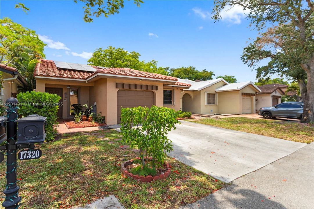 En Venta: $520,000 (3 camas, 2 baños, 1612 Pies cuadrados)