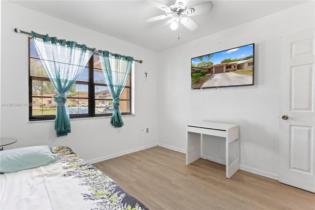 En Venta: $520,000 (3 camas, 2 baños, 1612 Pies cuadrados)